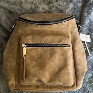 Versatile tote/backpack